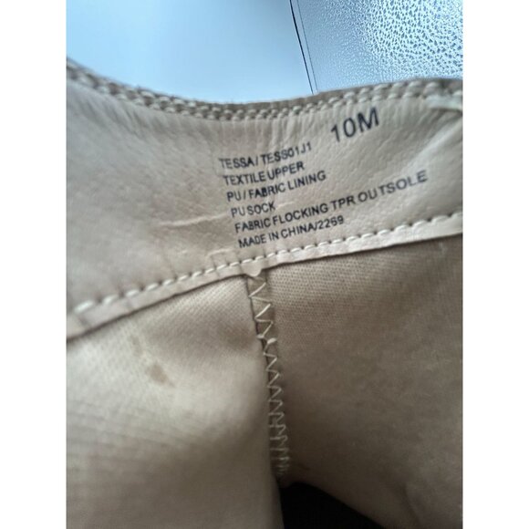 Madden Girl Womens Tessa Beige Chunky Chelsea Lug Soles Boots Size 10M - Picture 5 of 8